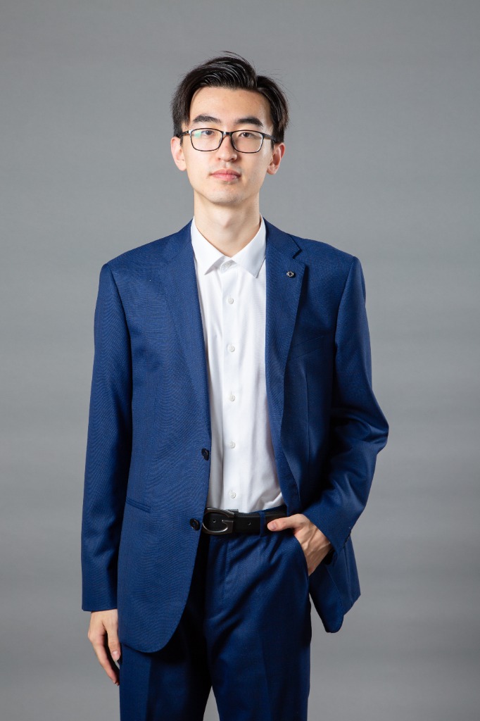 闫思源个人照片